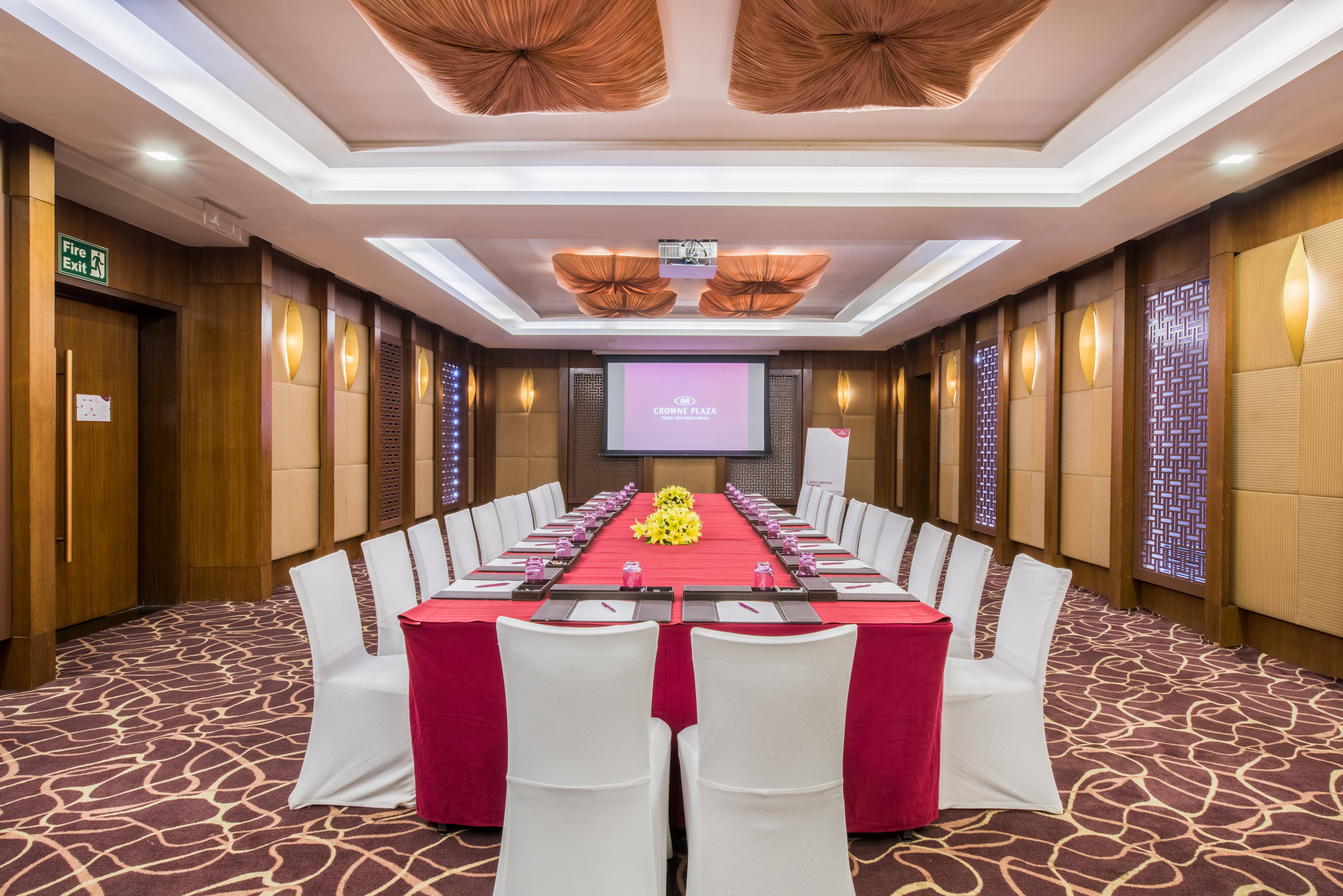 Hotel Crowne Plaza Okhla By Ihg