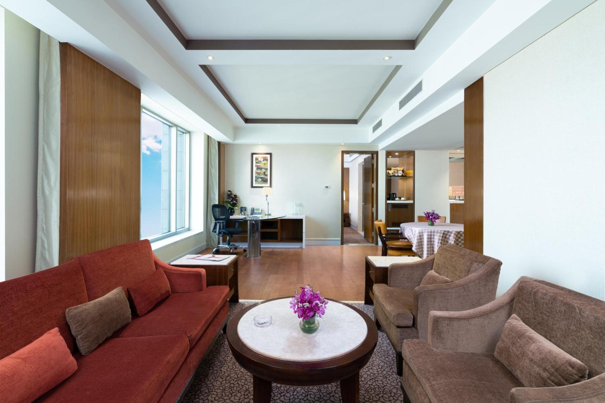 Hotel Crowne Plaza Okhla By Ihg 5*