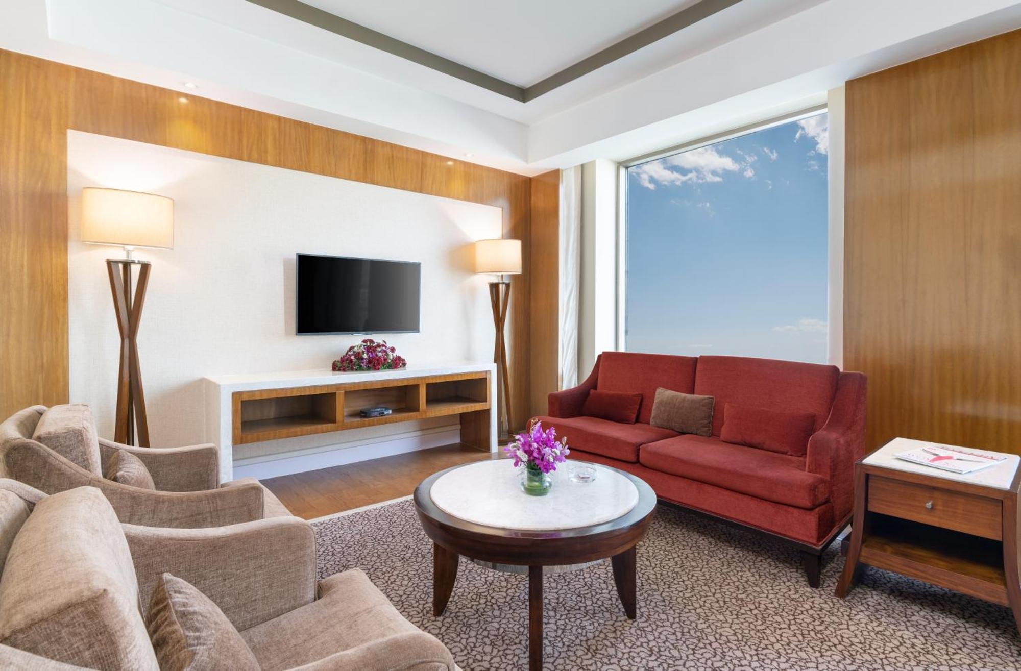 Hotel Crowne Plaza Okhla By Ihg New Delhi